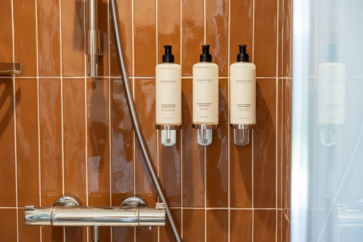 Terracotta shower room