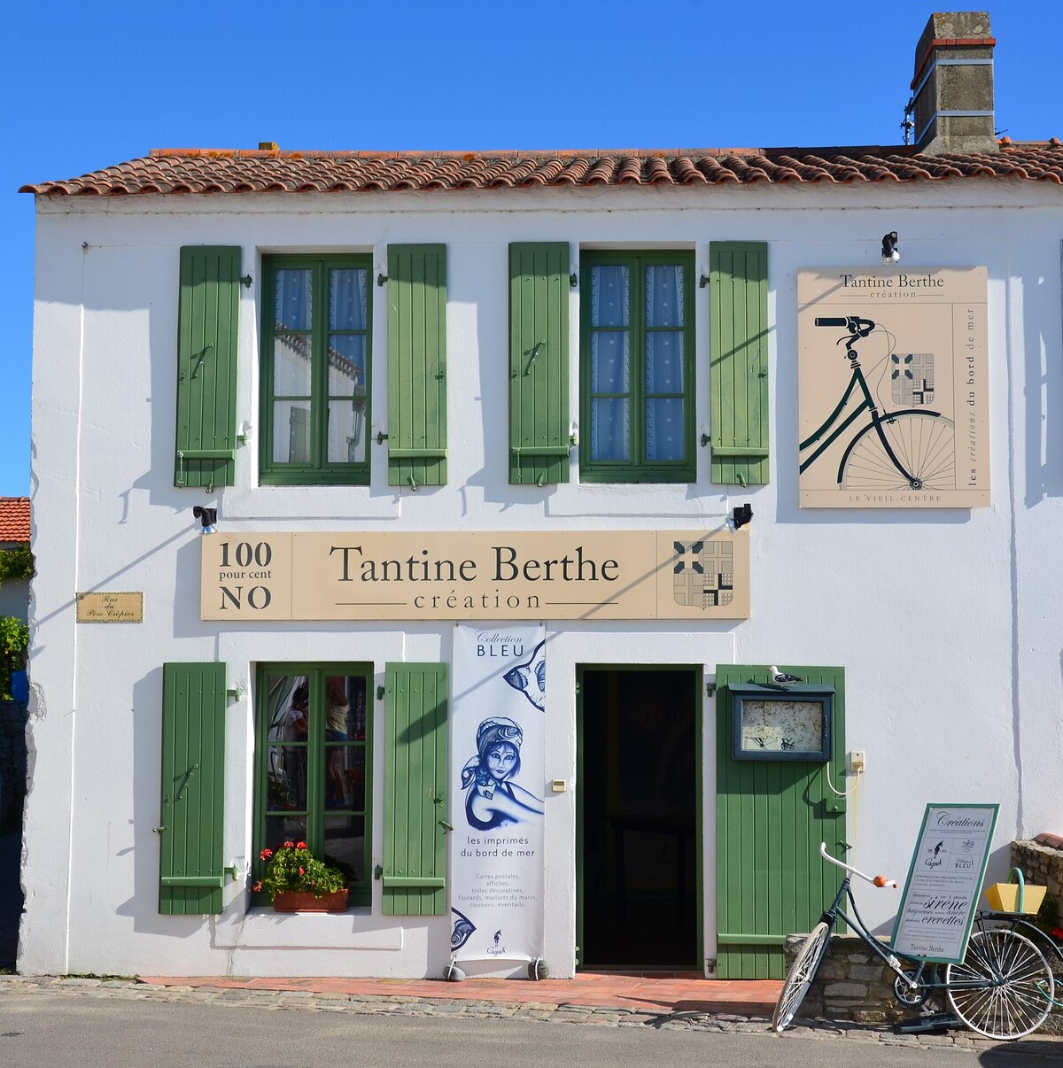 A street in Le Vieil
